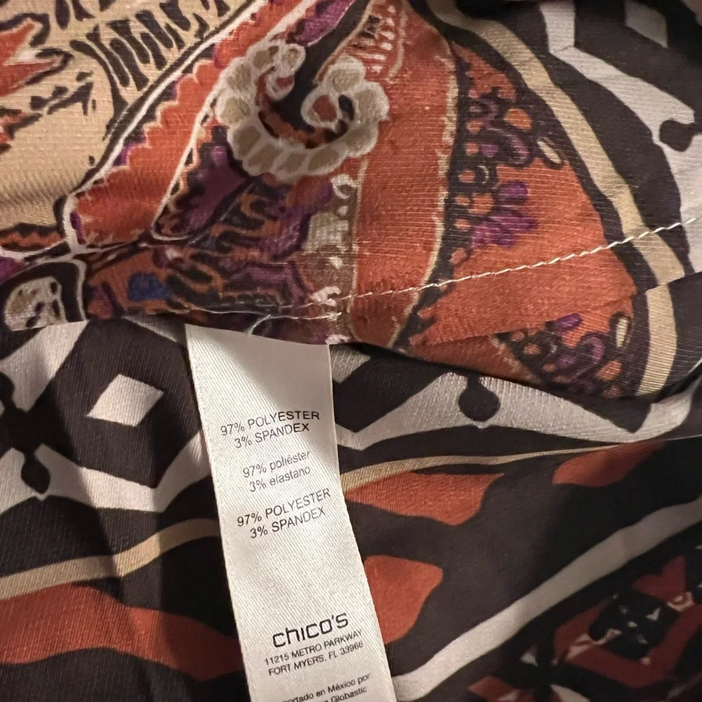 Chico’s Blouse size 2( fits L) - Picture 7 of 10